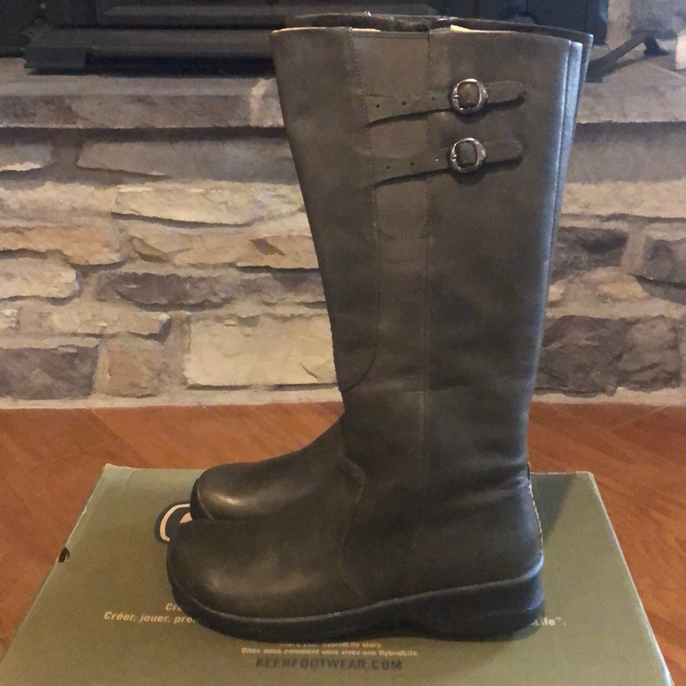 ‼️NIB Keen Women’s Bern Boot Size-9‼️